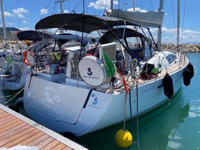Beneteau OCEANIS 43