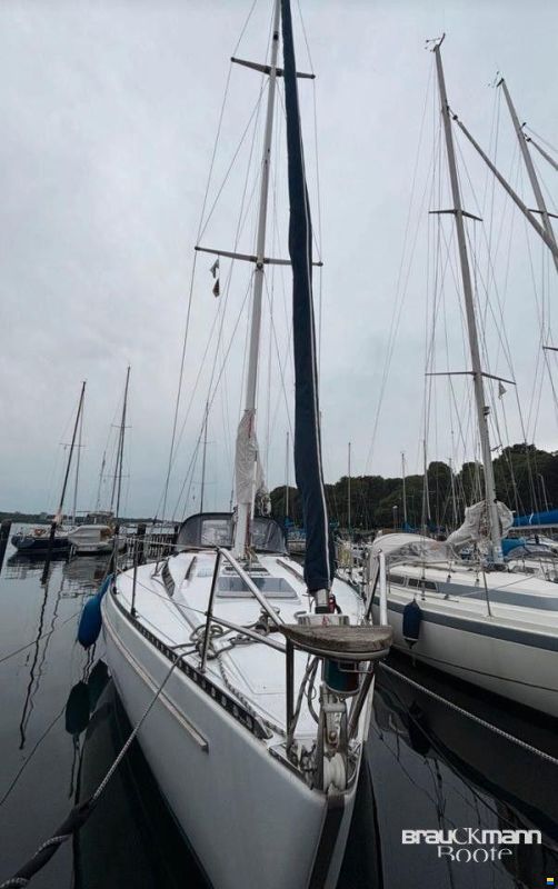 Yachting France (FRA) Jouët 37