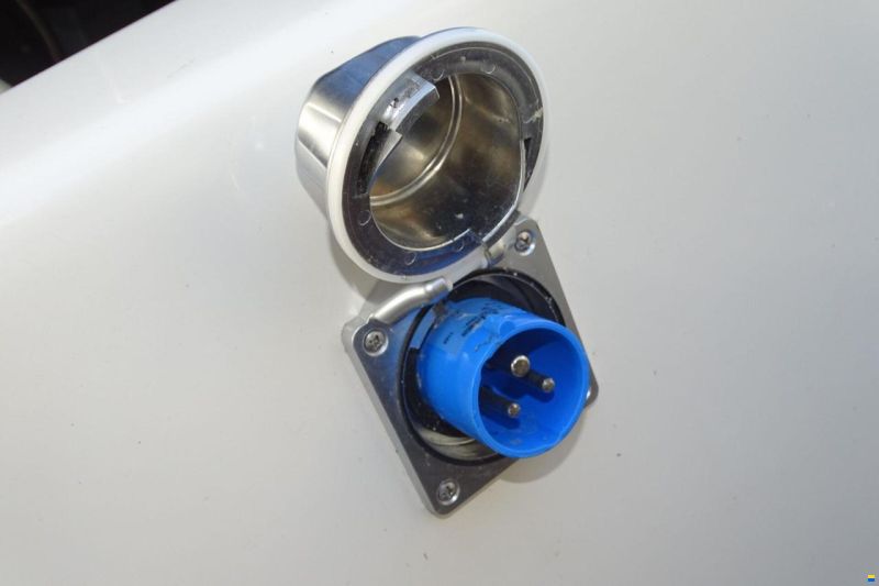 Technohull SEADNA999