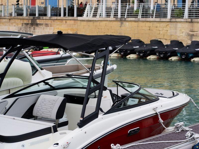 Sea Ray SPX190