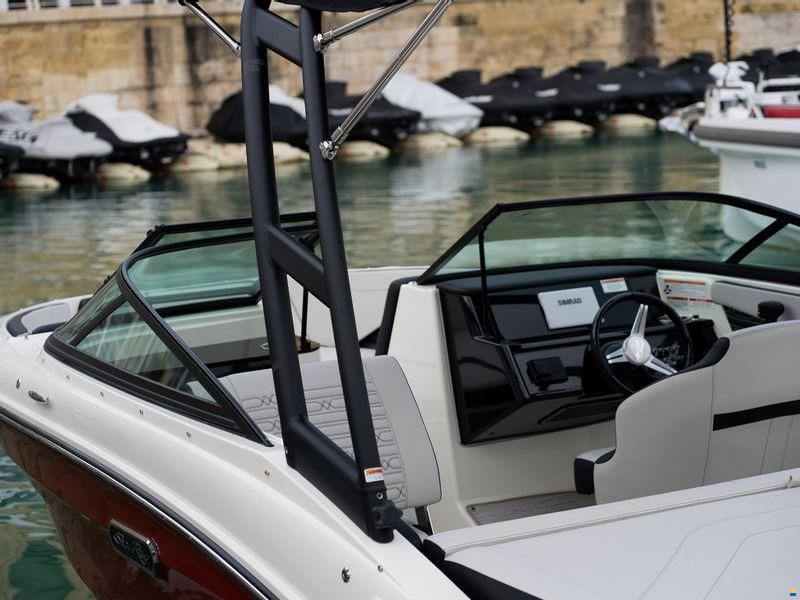 Sea Ray SPX190