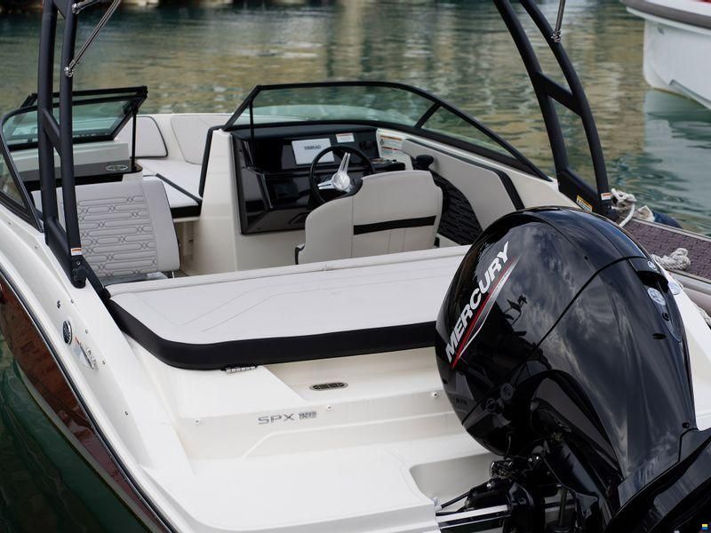 Sea Ray SPX190