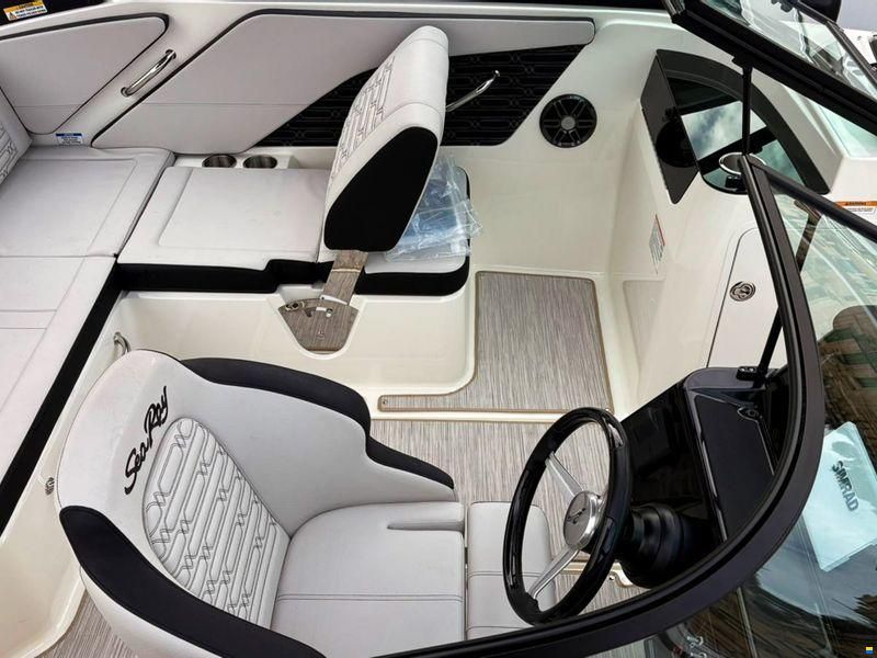Sea Ray SPX190