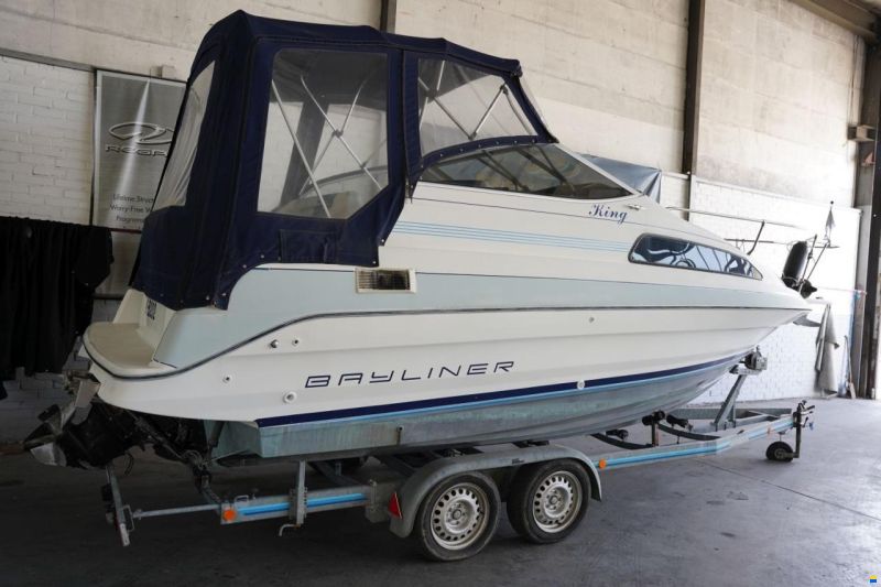 Bayliner 2255 SB