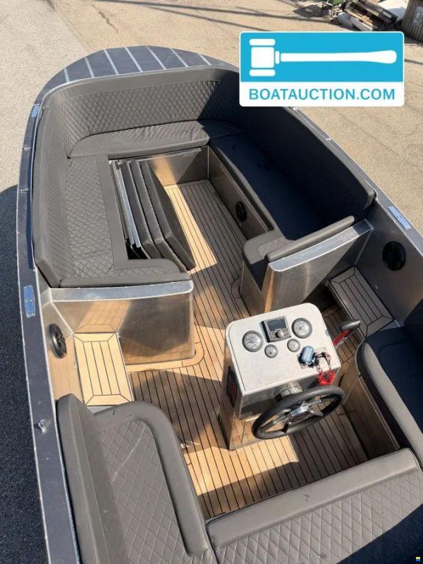 Luxury Alu tender 65