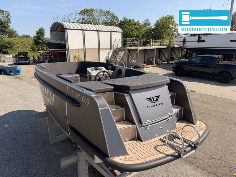 Luxury Alu tender 65