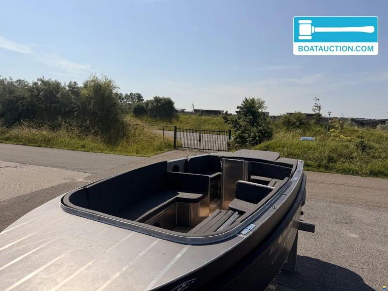 Luxury Alu tender 65