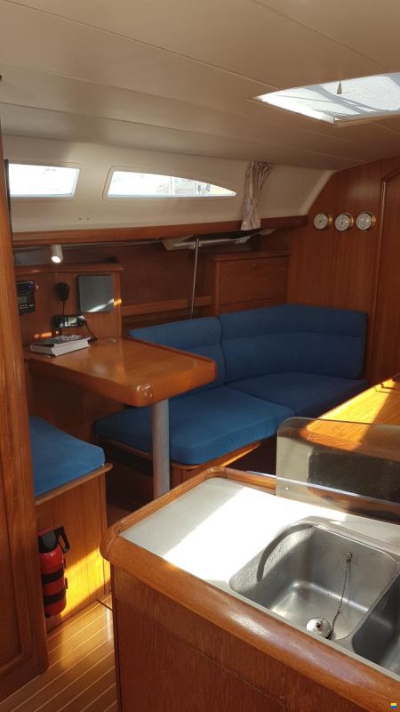 Jeanneau Sun Odyssey 37
