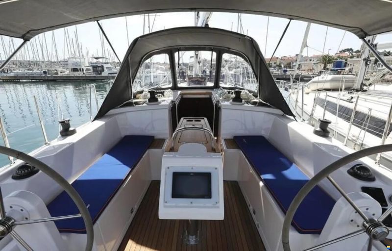 Bavaria C38