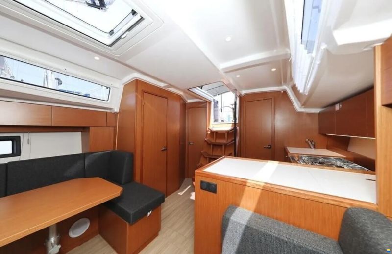 Bavaria C38
