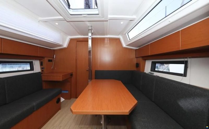 Bavaria C38