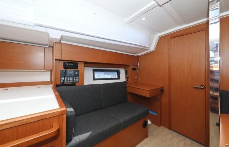 Bavaria C38