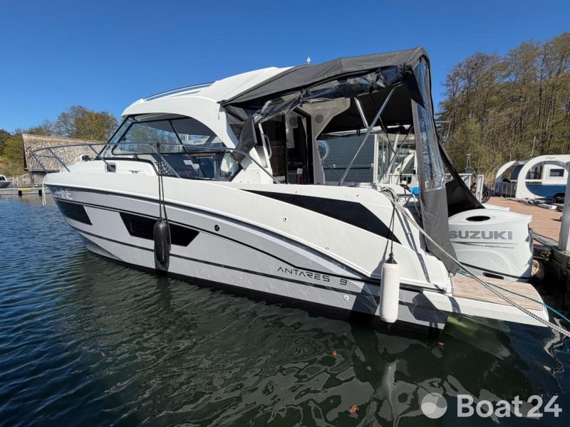 Beneteau Antares 9 OB