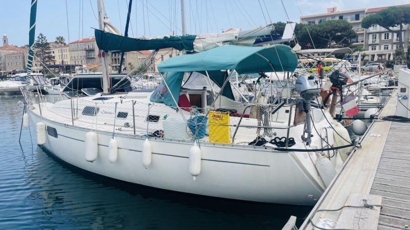 Beneteau Oceanis 321