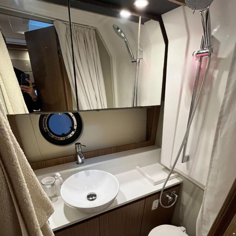 Azimut Atlantis 34