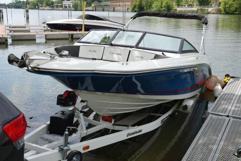 Sea Ray 210 SPXE