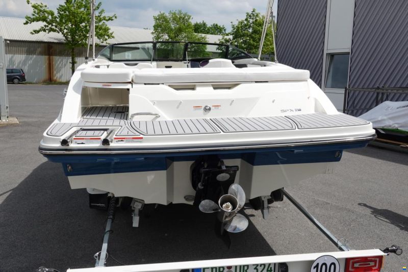 Sea Ray 210 SPXE