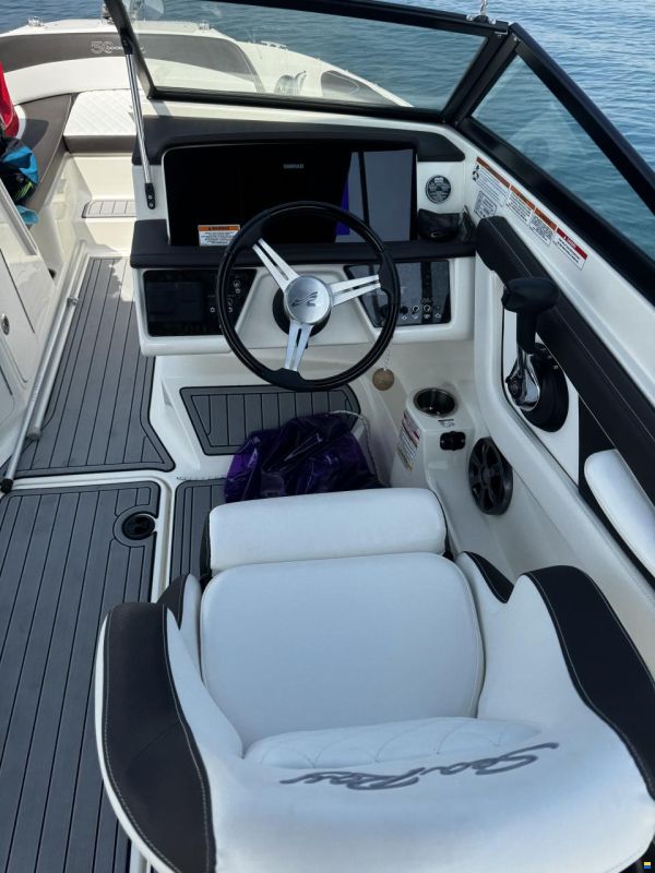 Sea Ray 210 SPXE