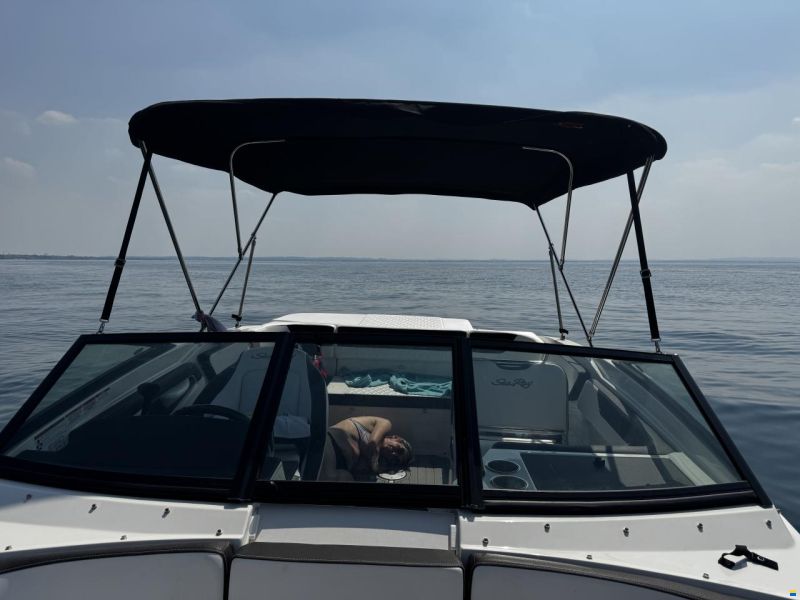 Sea Ray 210 SPXE