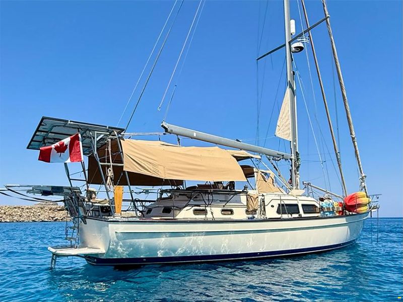 Island Packet 465