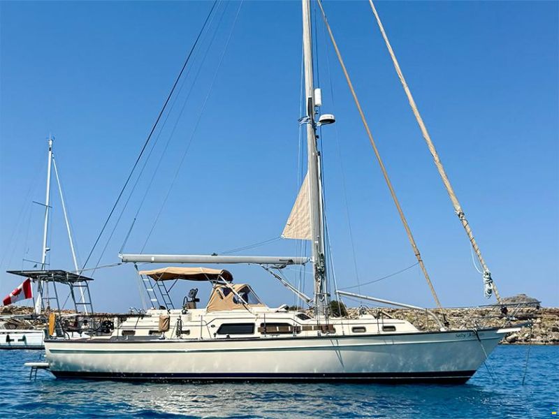 Island Packet 465