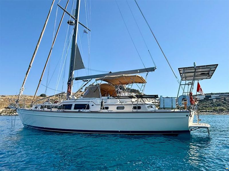 Island Packet 465