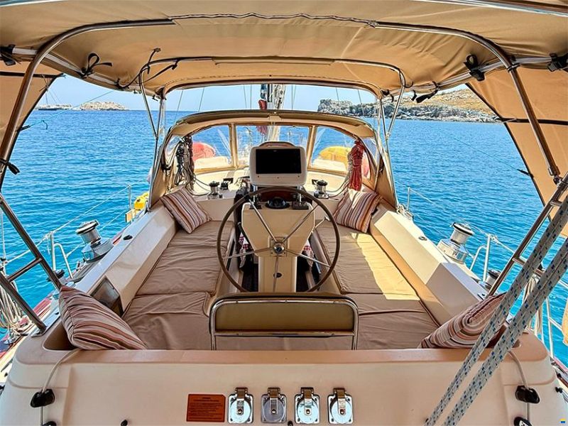 Island Packet 465