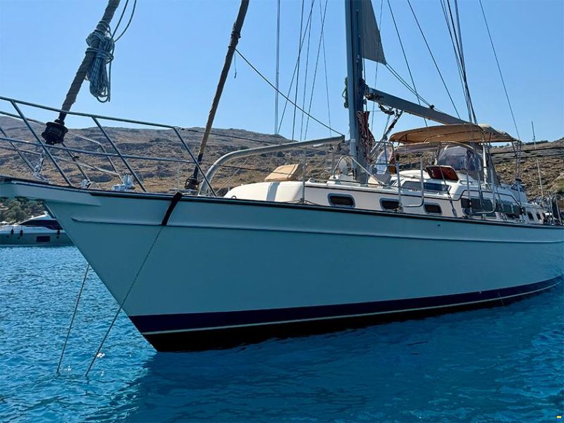 Island Packet 465