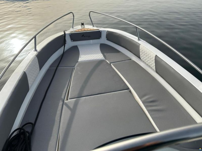 Nireus 490 Comfort