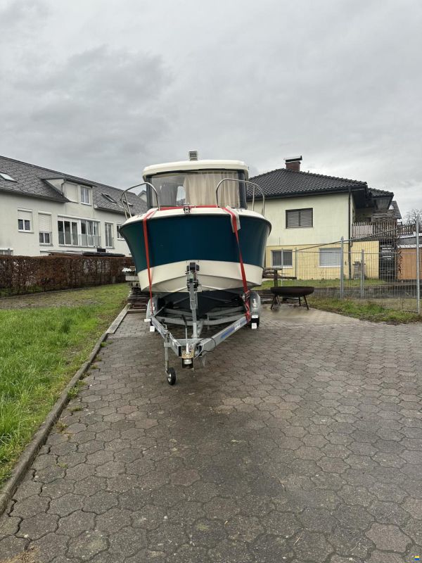 Quicksilver 605 Pilothouse