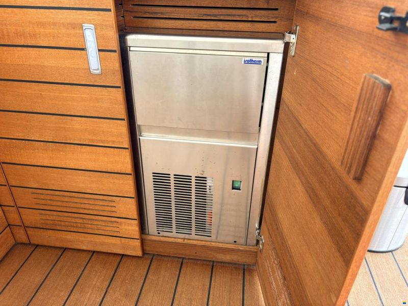 Sessa C44