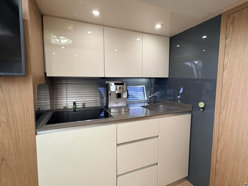 Sessa C44