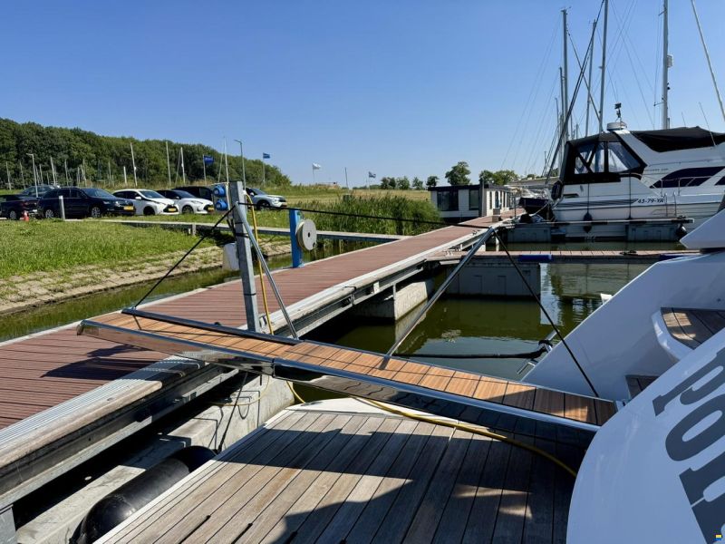 Sessa C44
