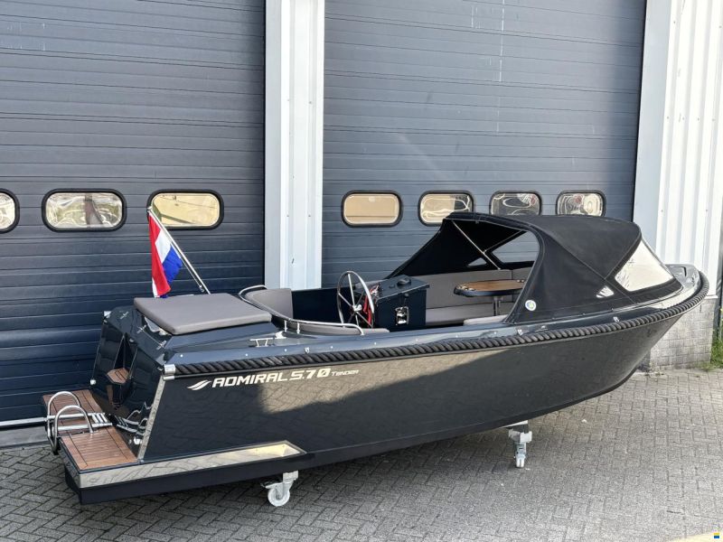 Admiral 570 Tender