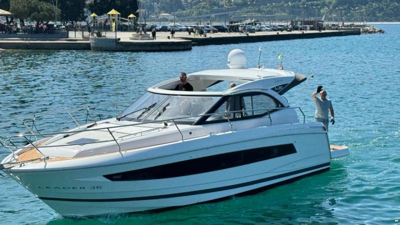 Jeanneau LEADER 36 SPORTTOP MODEL 2019