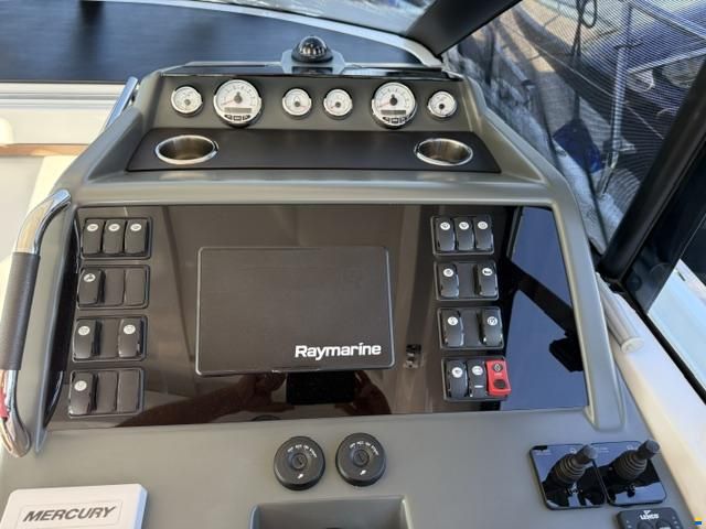 Jeanneau Leader 36 Sporttop