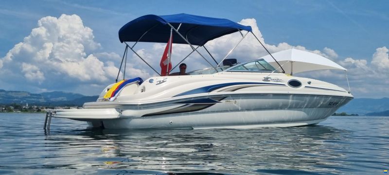 Sea Ray 240 Sundeck