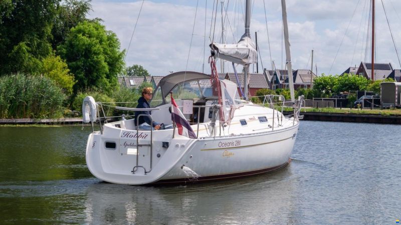 Beneteau OCEANIS 281