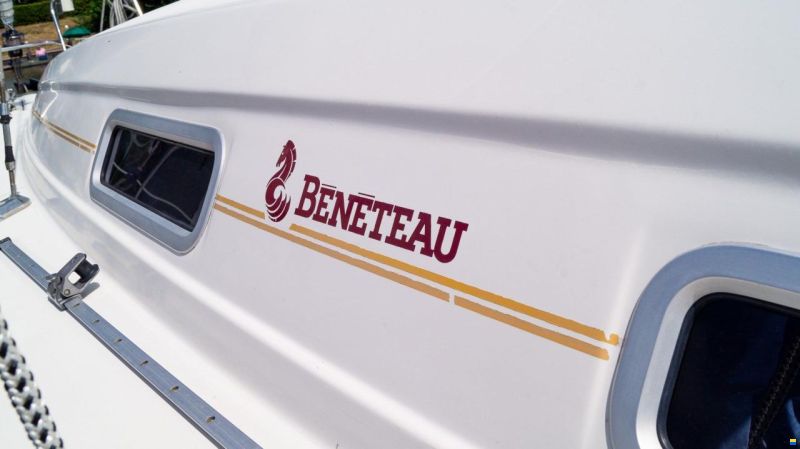 Beneteau OCEANIS 281
