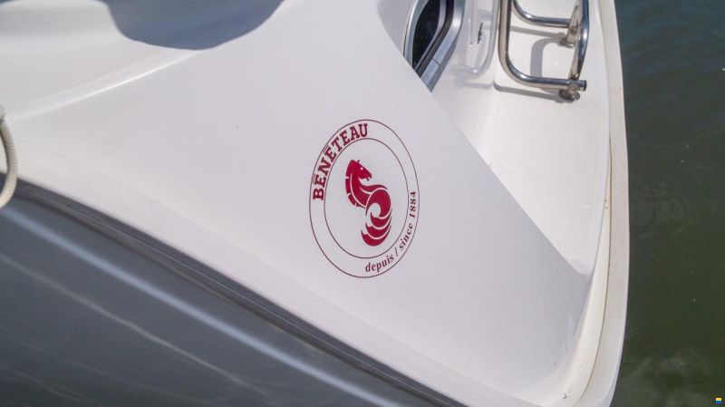 Beneteau OCEANIS 281