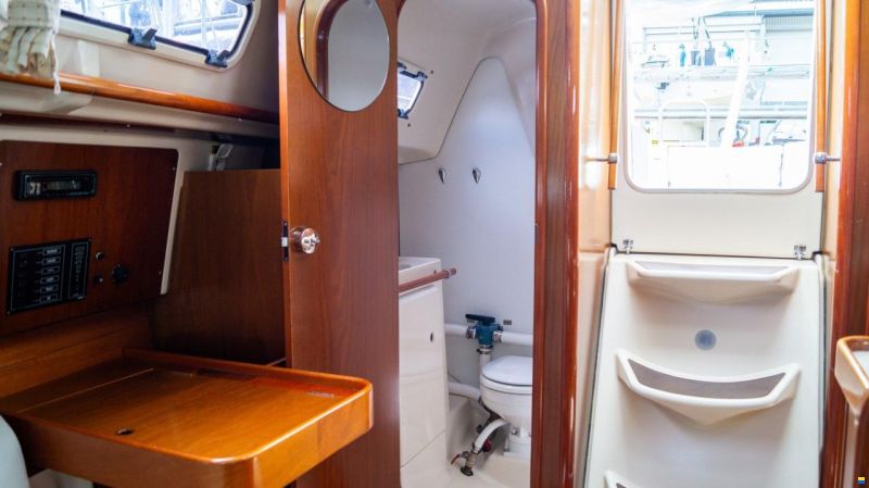 Beneteau OCEANIS 281