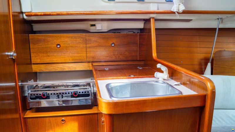 Beneteau OCEANIS 281