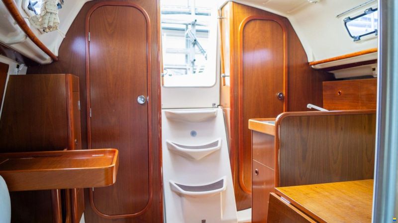 Beneteau OCEANIS 281