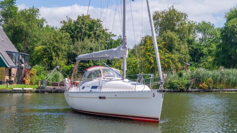 Beneteau OCEANIS 281
