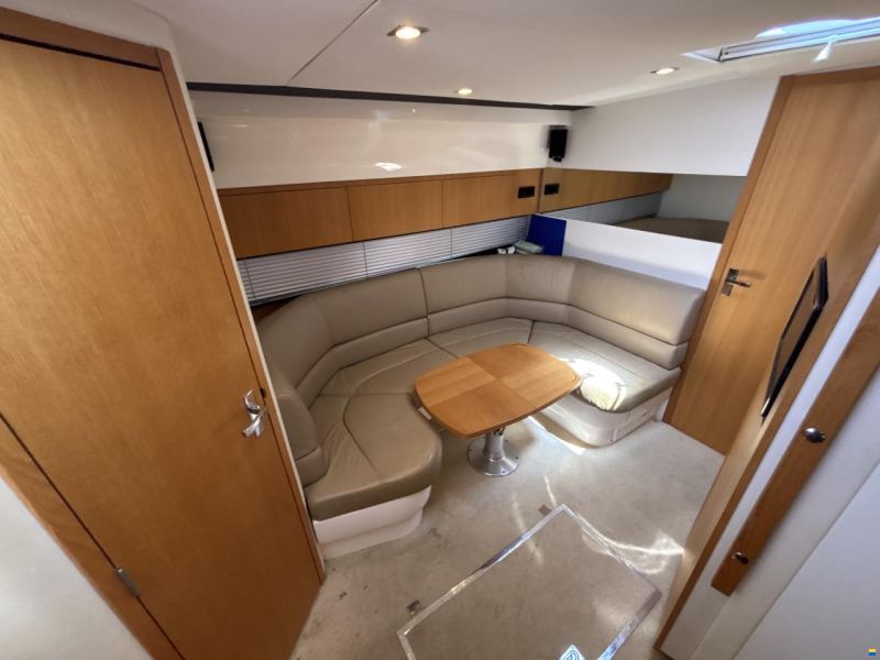 Fairline 38