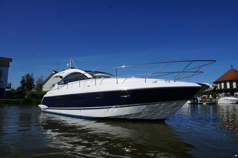 Fairline 38