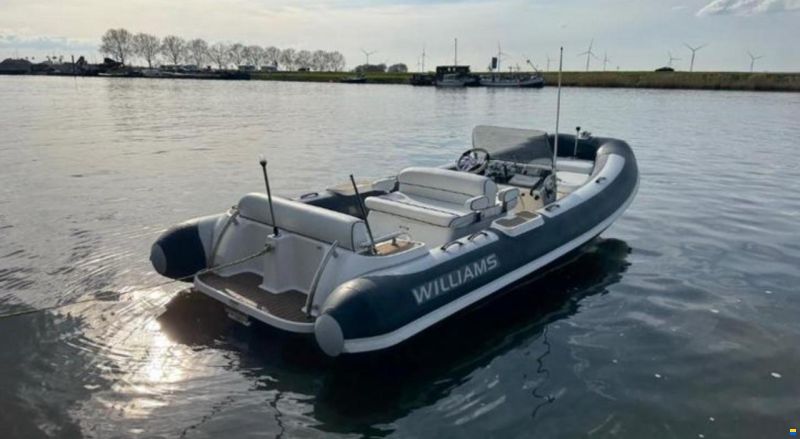 Williams Dieseljet 565 • 180 HP Yanmar •