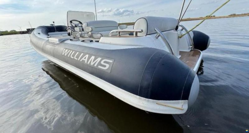 Williams Dieseljet 565 • 180 HP Yanmar •