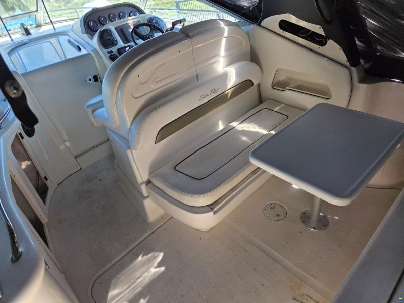 Sea Ray Sundancer 335