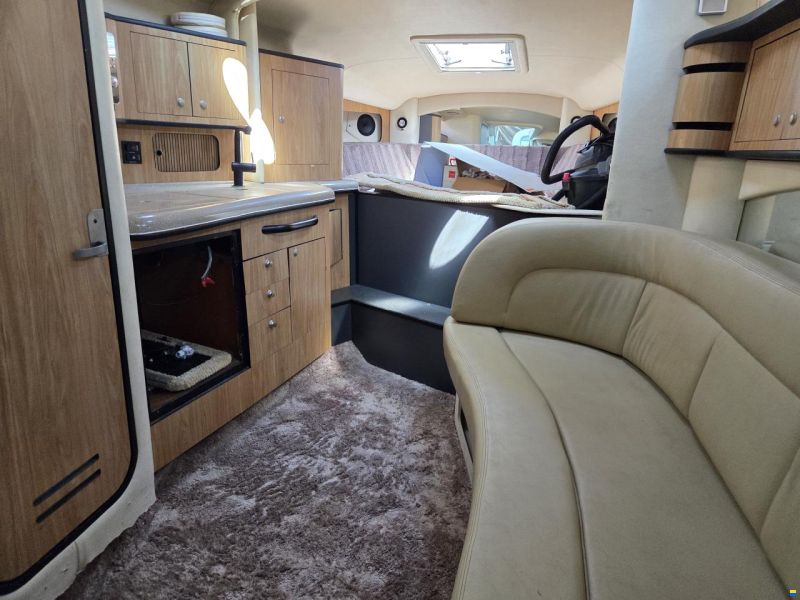 Sea Ray Sundancer 335